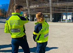 Chef d'Equipe et Equipier Secouriste au Stade des Alpes Secours Grenoble FFSS 38 SSG