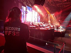 Secours, Grenoble, SSG, FFSS 38, Sauveteurs Secouristes Grenoblois, engagement, Concert, Palais des Sports, Julien Doré, Clara Luciani, Hans Zimmer, Vitaa, Slimane, Secourisme, PSC1, formation, PSE1, PSE2